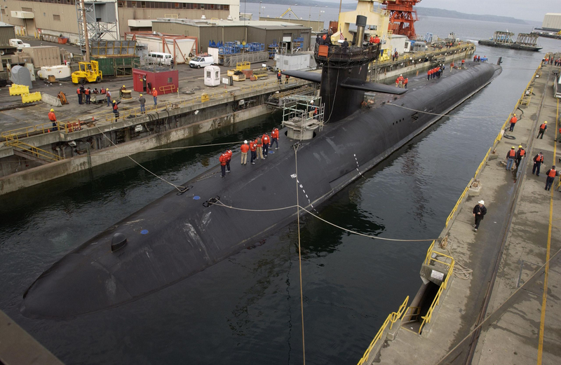 Illustration for article titled The giant tubes that launch missiles in strategic nuclear submarines
